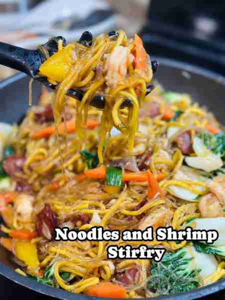 Noodles Stir fry with Shrimp and Mix Veggies Ingredients: 8 oz egg noodles cooked 1 small pack vermi...