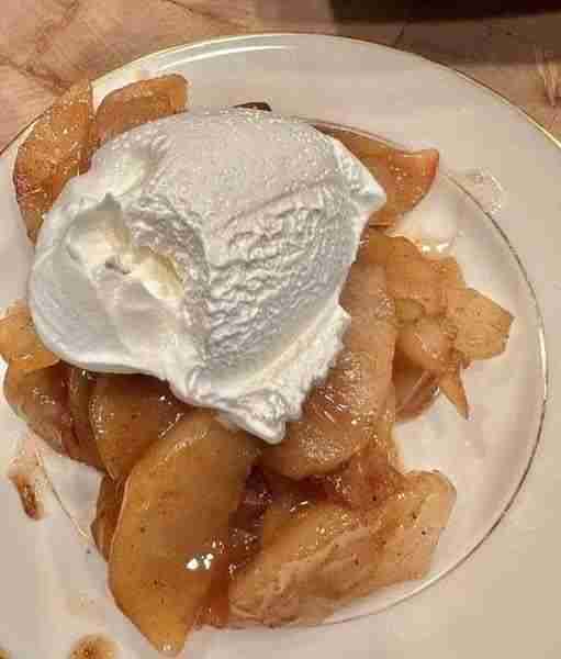 Baked cinnamon apples topped with cream I love this quick & easy recipe and it’s a treat for Beginne...