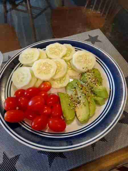 Dinner tonight😋. EDIT: I eat lots of protein at lunch. Usually I have some sort of meat with dinner...