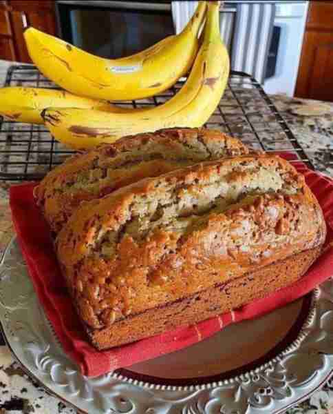 Rich Banana Bread 1/2 cup butter, melted 1 cup white sugar 2 eggs 1 teaspoon vanilla extract 1 1/2 c...