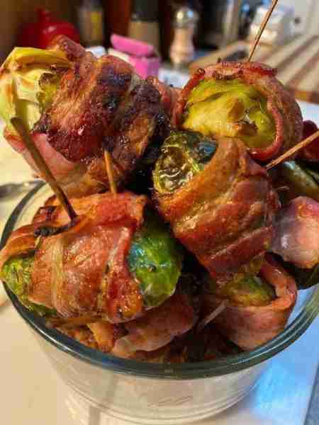 Bacon Wrapped Brussell Sprouts (air fryer) 2Tbsp olive oil 2Tbsp balsamic vinegar 2 cloves garlic Sa...