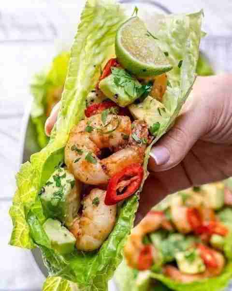 Chili Lime Shrimp Wraps for Light and Fresh Clean Eating! Long, Summer days...where the heat of the...