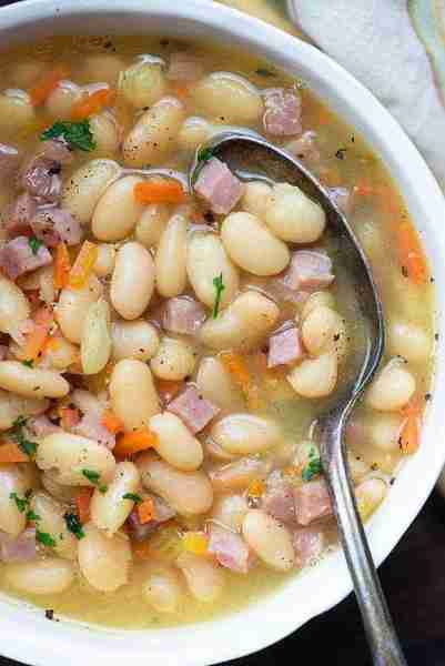 Recipe: https://www.bunsinmyoven.com/white-bean-and-ham-soup/ My White Bean and Ham Soup Recipe is m...