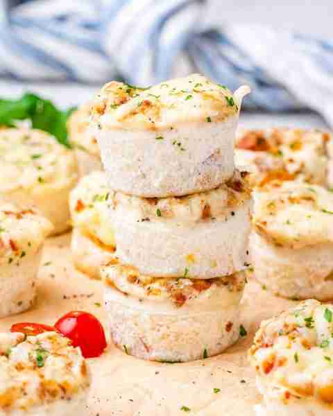Start your day off right with these fluffy, protein-packed, and DELICIOUS egg white bites! These bit...