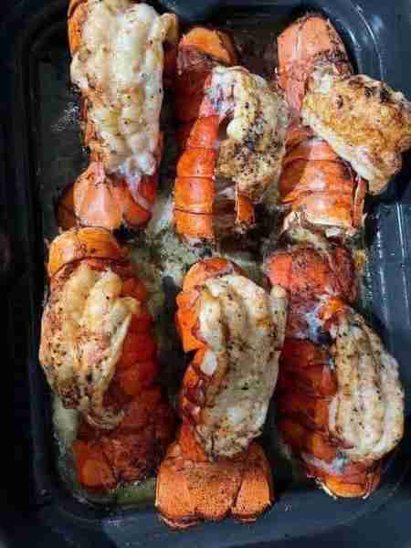 Air Fryer Lobster Tail 😍 must express something to keep getting my recipes Ingredients: ▢4 lobster...