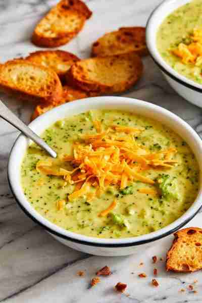 Broccoli Cheddar Soup - THE BEST broccoli cheese soup there ever was! So creamy, so cheesy. Perfect...