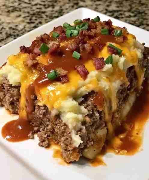 Loaded Potato and Meatloaf Casserole Ingredients: For the meatloaf : 1 1/2 pounds ground beef 1/2 cu...