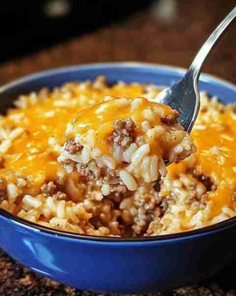 Cheesy Ground Beef and Rice Casserole: Ingredients: 1 lb ground beef 1 small onion, diced 2 cloves g...