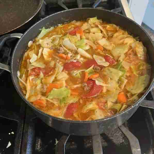 Cabbage Soup Ingredients: 1 large cabbage. 2 small onions diced 2 cans of stewed tomatoes. 1 pouch L...