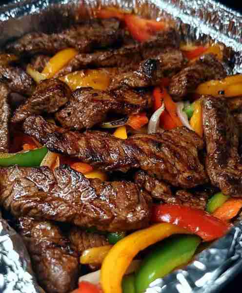 Steak Fajitas - Don't Miss This Recipe, Saaave it for LATER 😋 Ingredients: 1/4 cup olive oil 1/4 cu...