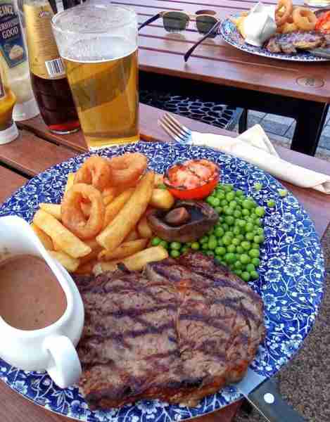 Steak and a pint at the spoons 👍