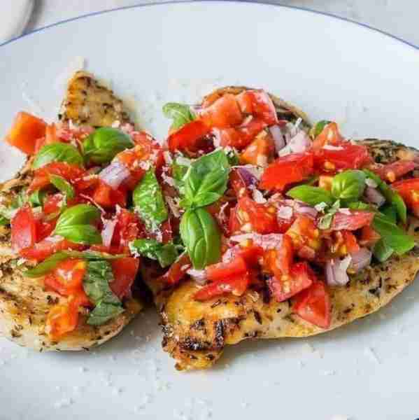 Grilled Chicken Bruschetta 🍅 One of my all-time FAVORITE meals!