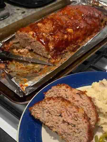 BROWN SUGAR MEATLOAF Ingredient: 1/2 cup packed brown sugar 1/2 cup ketchup 1 1/2 pounds lean ground...