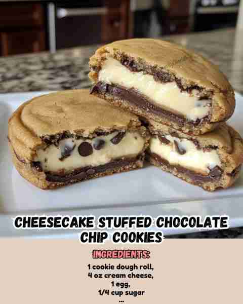 Cheesecake Stuffed Chocolate Chip Cookies Ingredients: 1 roll chocolate chip cookie dough 4 oz cr...