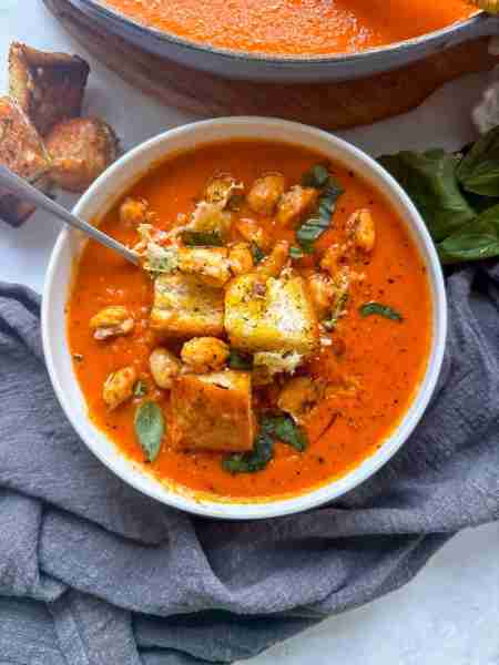 The soup to cure a cold! This spicy roasted red pepper soup is packed with vitamin C goodness - with...