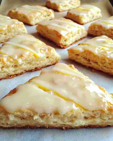 The Ultimate Guide to Making Perfect Lemon Cream Scones Ingredients For the Scones: 3 cups all-purpo...
