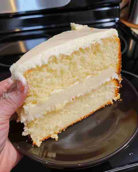 Classic Mile-High Layer Cake ✨ Cake Details: Three 8-inch layers (you can stack up to 4 if you’re...