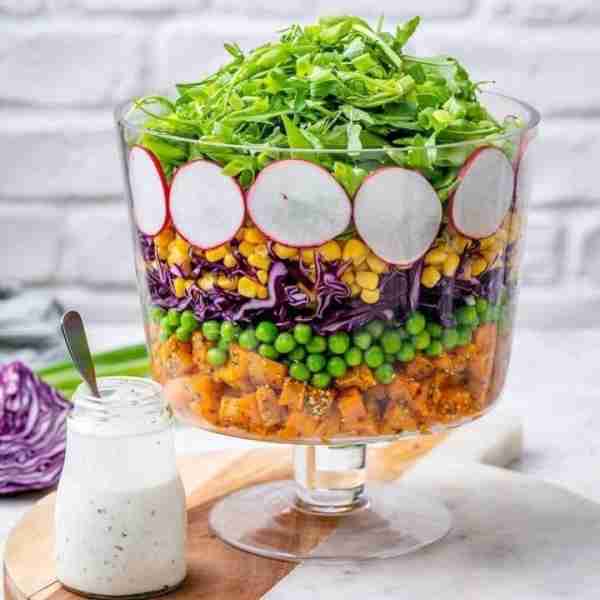 A GORGEOUS make-ahead salad for entertaining! Layered Sweet Potato Salad Not only is it BEAUTIFUL,...