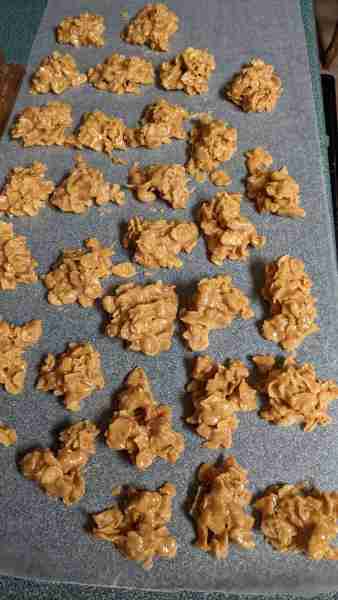 Corn flake candy 1 cup light corn syrup 1 cup sugar Cook on medium high until bubbles Remove from he...