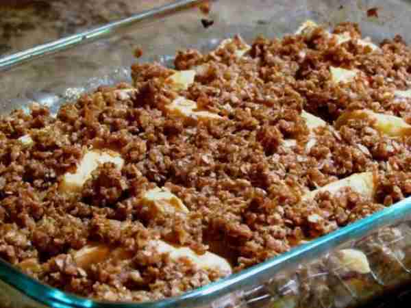 Apple Crisp ❤ Ingredients 6 cups apples, fresh and sliced 1 teaspoon cinnamon 1 cup quick oats 3/4 c...