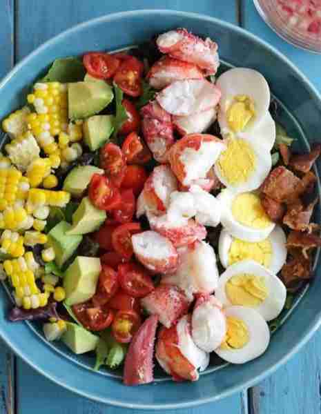 Lobster Cobb Salad 🥗 Ingredients : Meats: • 4 slices Bacon, center cut cooked and crumbled Fish and...