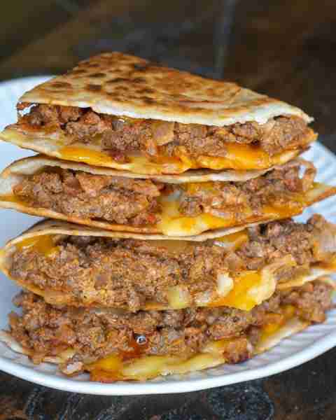 These Bacon Cheeseburger Quesadillas have all the flavor of a loaded burger with minimal effort!