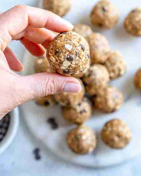 No-Bake Energy Balls 🍪🍪🍪 We LOVE these types of energy bites at our house! They’re incredibly sim...