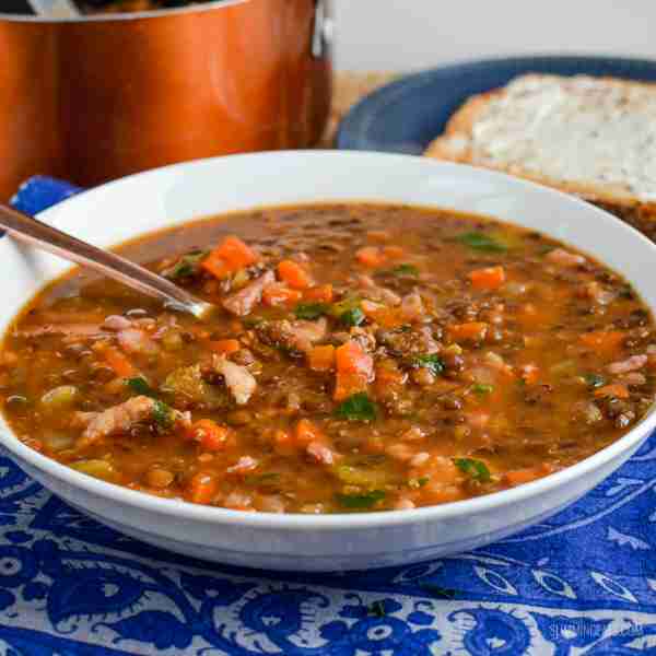 Hearty Delicious Bacon and Lentil Soup - make up a pot of this today. 😋 Recipe 👉 https://www.slimm...