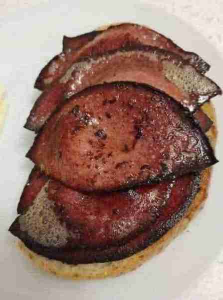 𝑫𝑶𝑬𝑺 𝑨𝑵𝒀𝑶𝑵𝑬 𝑯𝑬𝑹𝑬 𝑨𝑪𝑻𝑼𝑨𝑳𝑳𝒀 𝑬𝑨𝑻 It's Fried Bologna Sandwiches ! 😍 Don't lose This Recipe 😋🔥 𝗜𝗻𝗴𝗿𝗲𝗱𝗶...