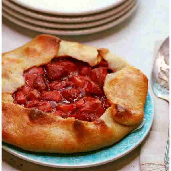 Sweet Strawberry PIE! https://www.isavea2z.com/keto-strawberry-pie/