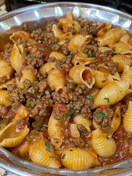 DOES ANYONE STILL EAT PASTA SHELLS WITH GROUND BEEF? THE INGREDIENTS LIST: FOR THE PASTA AND GROUND...