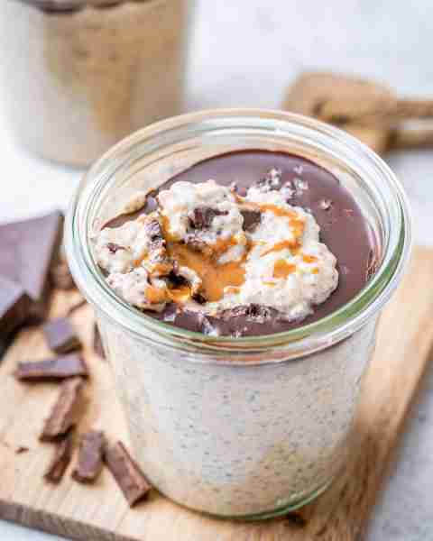 This Chocolate Shell Chia Pudding is an EXCELLENT recipe to try out, because it’s super creamy and i...