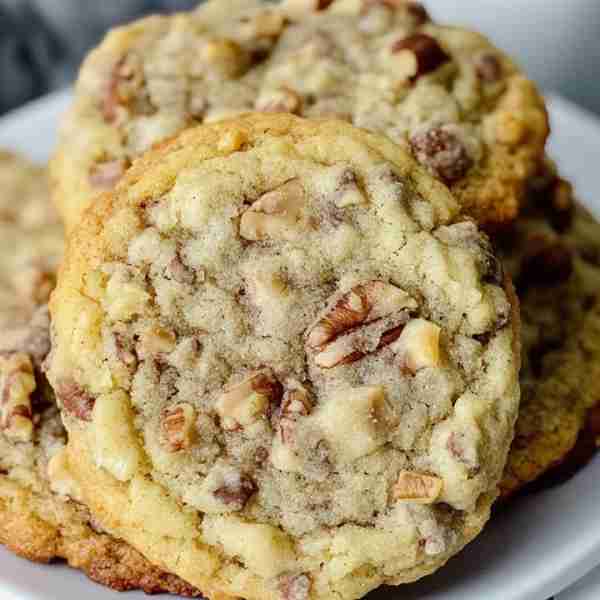 These toffee pecan cookies are so easy to make and so melt in your mouth yummy! Ingredients: 1 cup u...