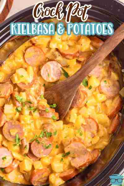 ⭐Crock Pot Kielbasa and Potatoes is an easy dinner recipe made with frozen diced potatoes, sliced k...