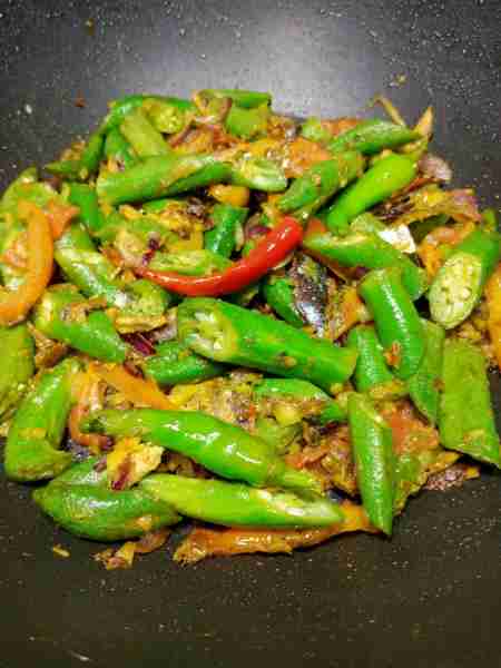 Ginisang Okra with Tinapa