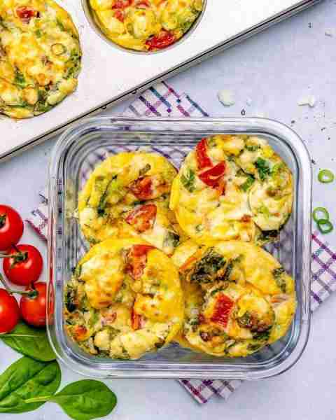 Skip the complicated breakfasts and enjoy these easy-to-make, Healthy Veggie Egg Muffins! They’re g...