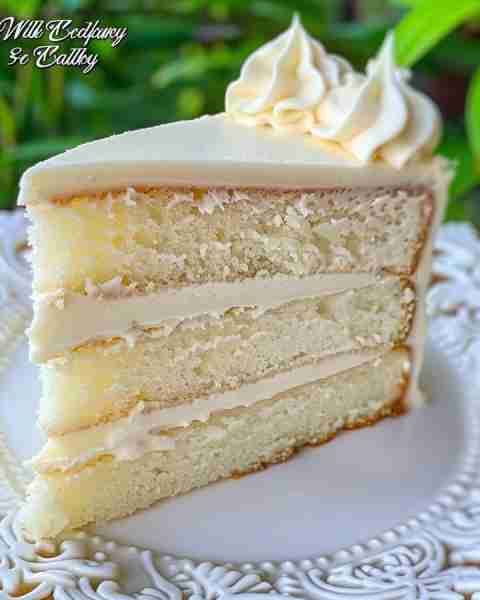 White Velvet Cake with Vanilla Buttercream Ingredients: 2 ½ cups (300g) all-purpose flour 2 ½ tsp ba...