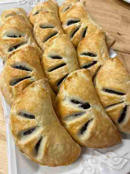 Blueberry flips fresh out of the oven! 🫐 🫐