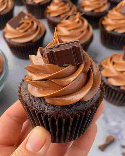 Nutella Bueno Cupcakes Ingredients For the cupcakes: 1 cup (125g) all-purpose flour 1/2 cup (50g) co...