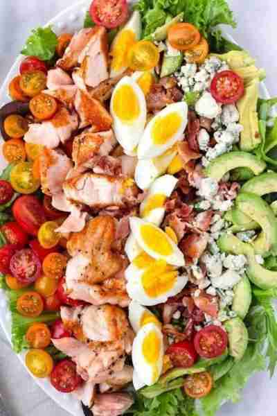 Salmon Cobb Salad This beautiful salmon cobb salad is easy to make and perfect for a full meal. Load...