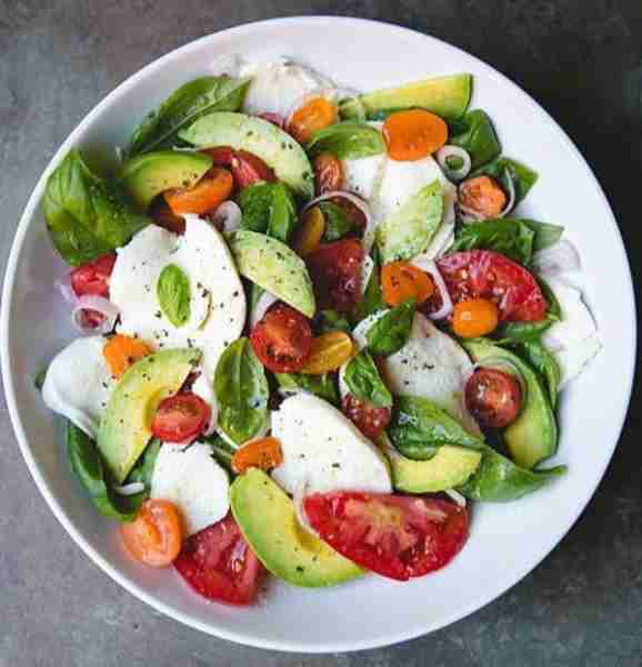 Avocado Caprese Salad Ingredients : Fruits and vegetables: • 1 Avocado • 1 cup Basil, packed fresh l...