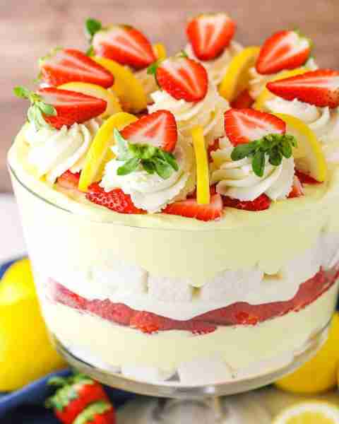 This Easy Lemon Strawberry Trifle is quick to put together with layers of homemade lemon filling, fr...