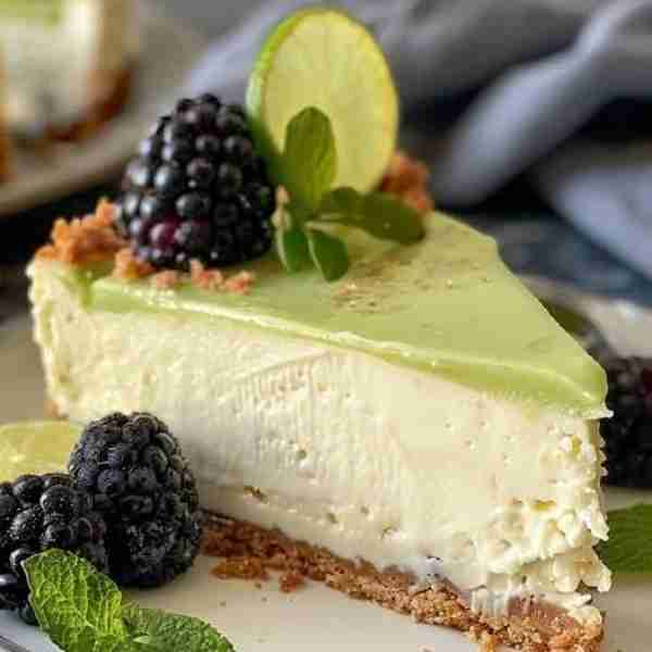 Refreshing Lime Mousse Cheesecake with Lime Glaze 😍💚 Ingredients: 1 1/2 cups graham cracker crumbs...