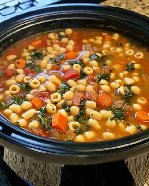 If it were up to me, I'd be eating this soup all the time.. Full recipe 👇 💬