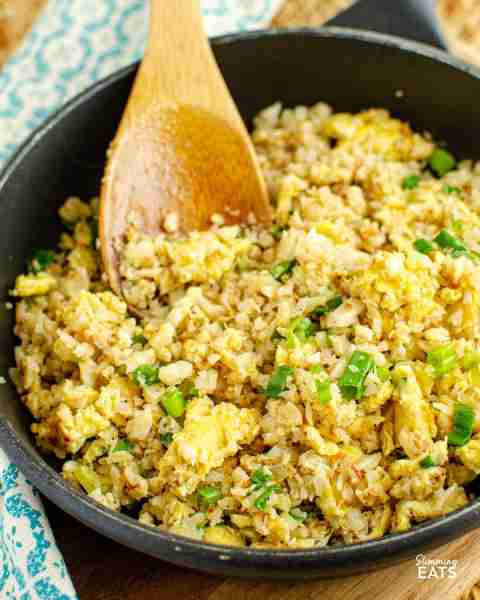 Egg Fried Cauliflower Rice – The perfect speed packed side dish for your Chinese Fakeaway dishes 👌...