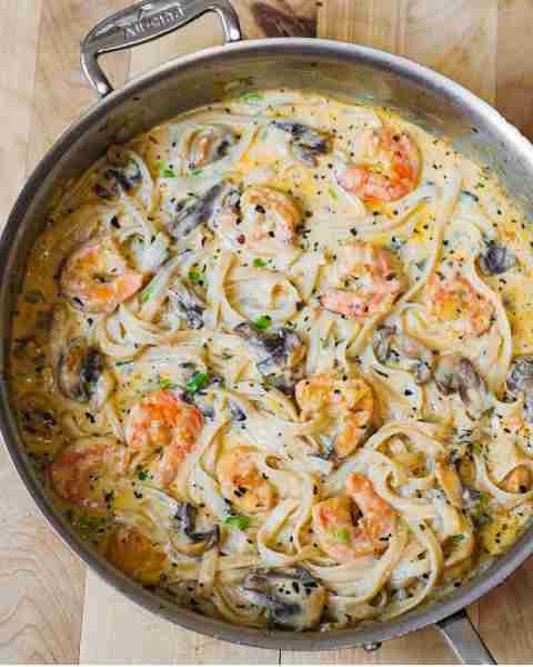 Creamy Shrimp Pasta with Mushrooms 🍤🍤 in a homemade alfredo sauce made with Parmesan and Mozzarell...