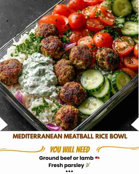🥒🍅 Mediterranean Meatball Rice Bowl Prep Time: 15 minutes Cooking Time: 20 minutes Servings: 4 bow...