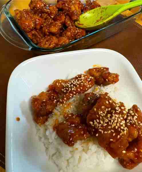 Delicious Sesame Chicken Ingredients: 2 eggs 1/3 cup all purpose flour 1/3 cup cornstarch 1/4 tsp sa...