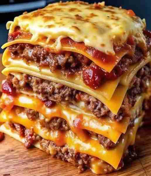 Parmesan Garlic Turkey Bacon Cheeseburger Lasagna Parmesan Garlic Turkey Bacon Cheeseburger Lasagna...