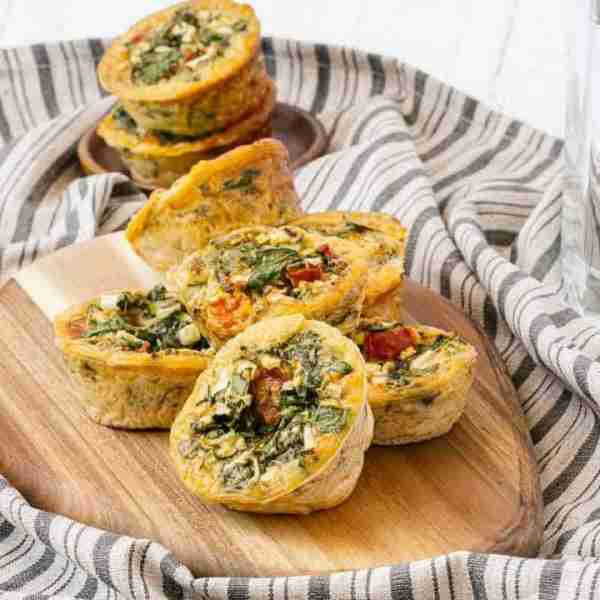 Breakfast just got tastier! One bite and you will be hooked! https://lowcarbinspirations.com/zucchi...